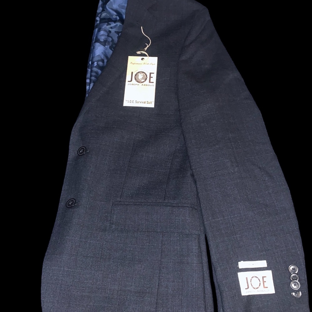 JOE Joseph Abboud Charcoal Slim Fit Suit 36S